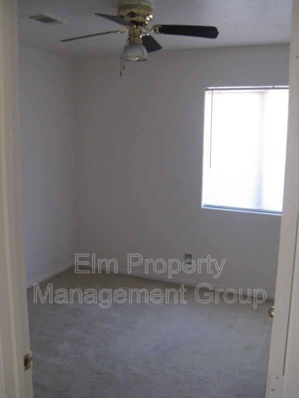 Building Photo - 5716 Grand Entries Dr