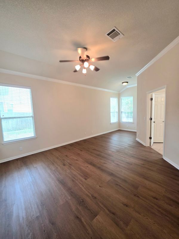Building Photo - 2215 Conway Cove