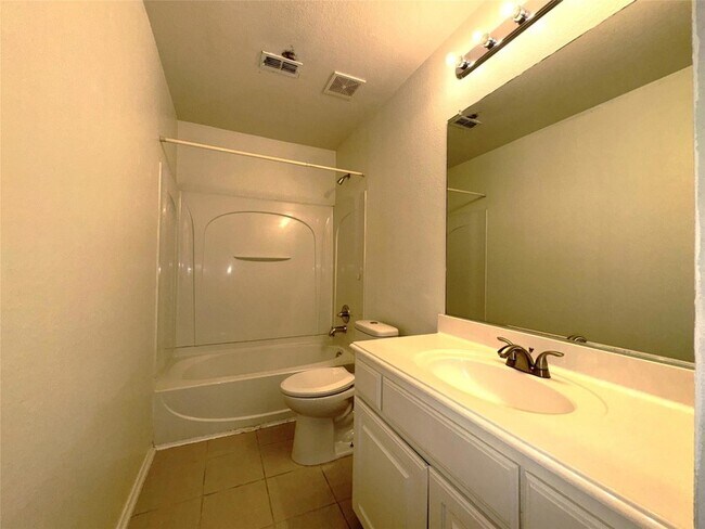 Building Photo - 9602 Glenshee Drive