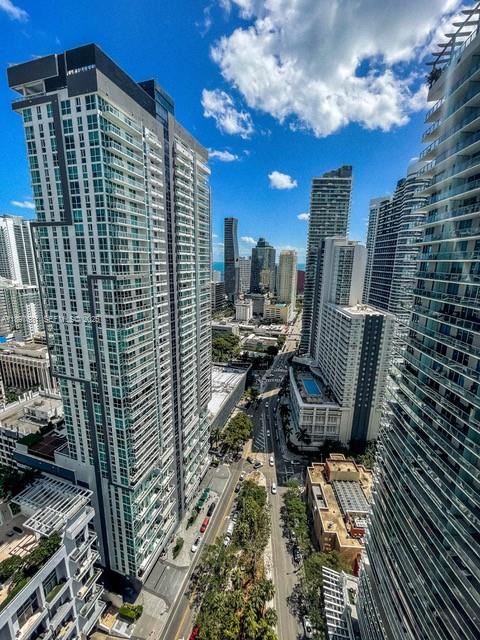 Building Photo - 1000 Brickell Plaza
