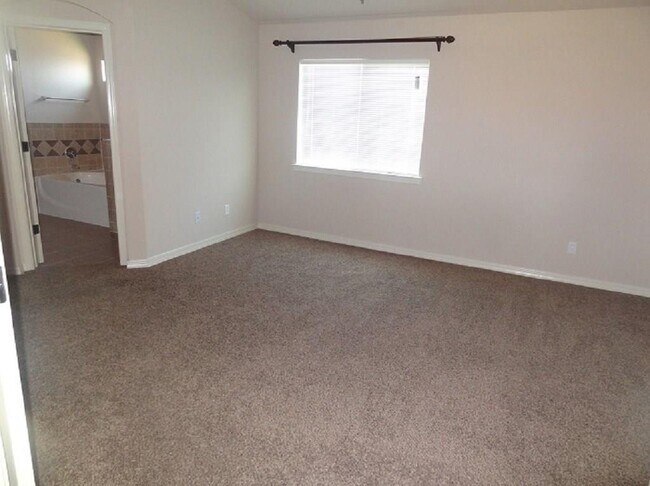 Building Photo - 14451 Coyote Trail Dr