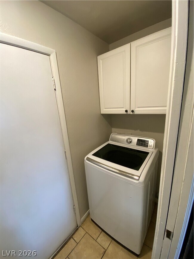 Building Photo - 2371 Crowley Way