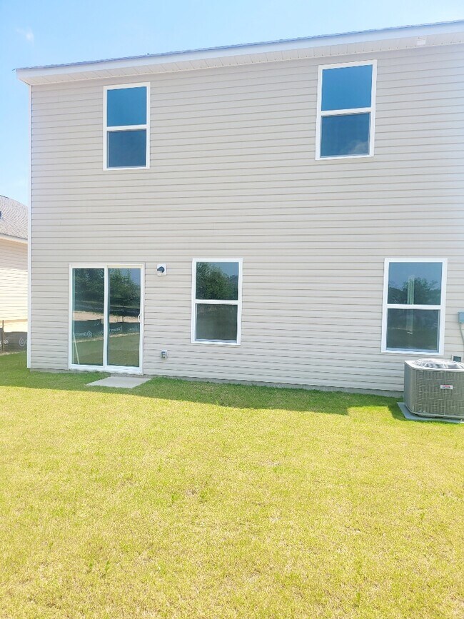 Building Photo - 1031 Peaceful Fawn Dr