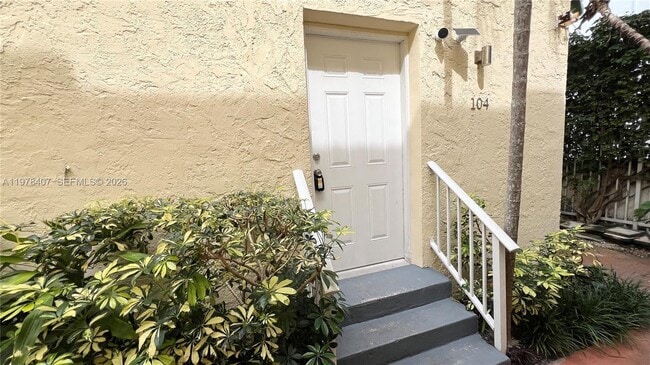 Building Photo - 1337 Euclid Ave