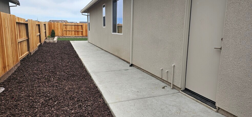 Building Photo - 3311 Jubilee Dr