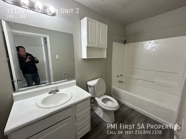 Building Photo - 11123 Belair Dr