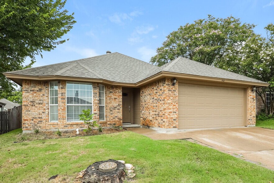 Building Photo - 416 Deauville Dr