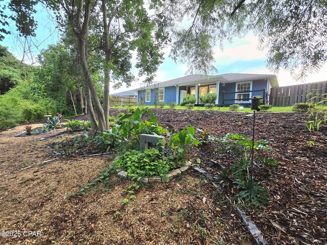 Building Photo - 603 Diamonte Cir