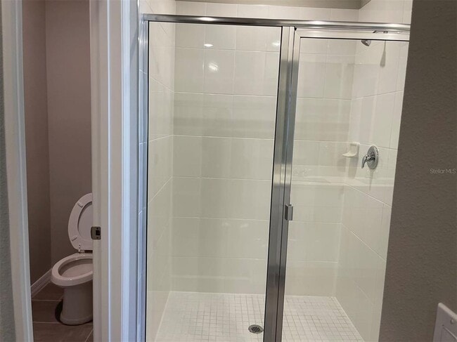 Building Photo - 5295 Meredrew Ln