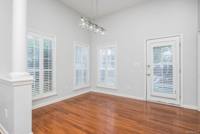 Building Photo - 7384 Pinnacle Point