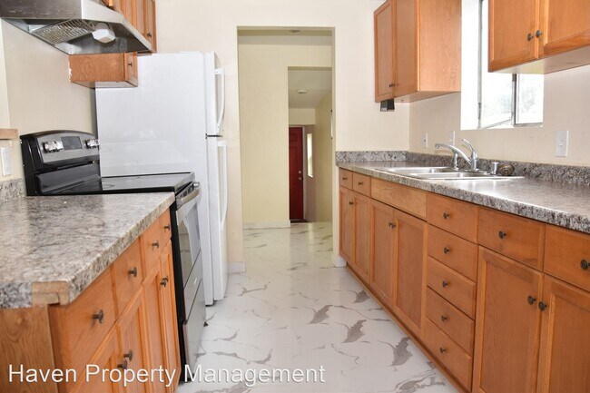 Building Photo - 3 br, 2 bath House - 1731 S 42nd St