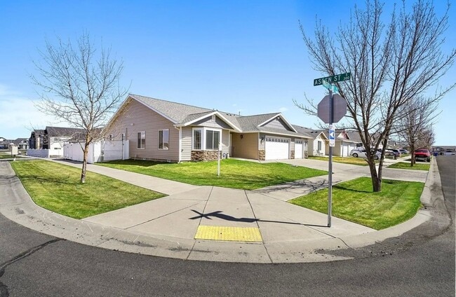 Building Photo - 13440 W Whitetip Ave