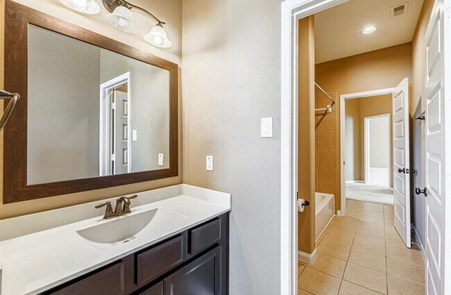 Building Photo - 4607 Rockton Hills Ln