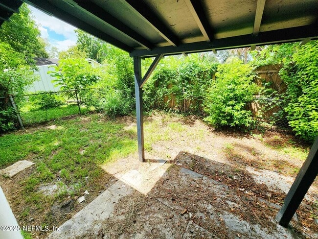 Building Photo - 2750 Glen Mawr Rd
