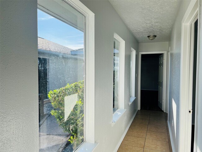 Building Photo - 13114 Benford Dr