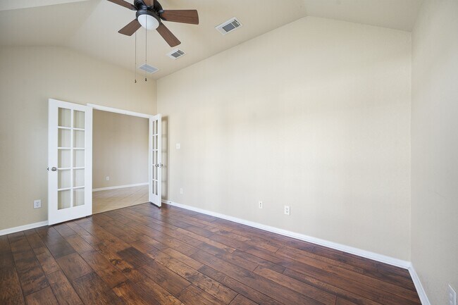 Building Photo - 9515 Denfield Ln