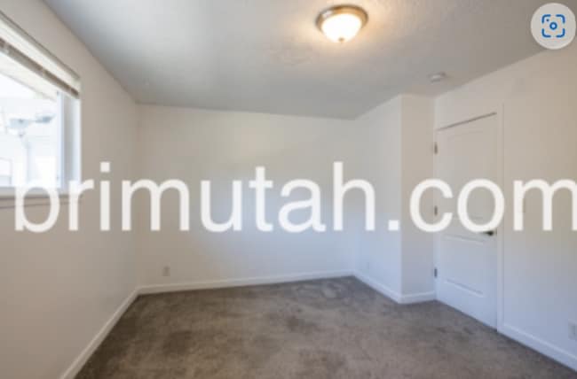 Building Photo - 2590 S 800 E