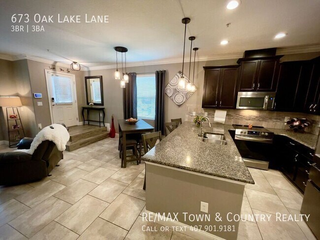Building Photo - 673 Oak Lake Ln