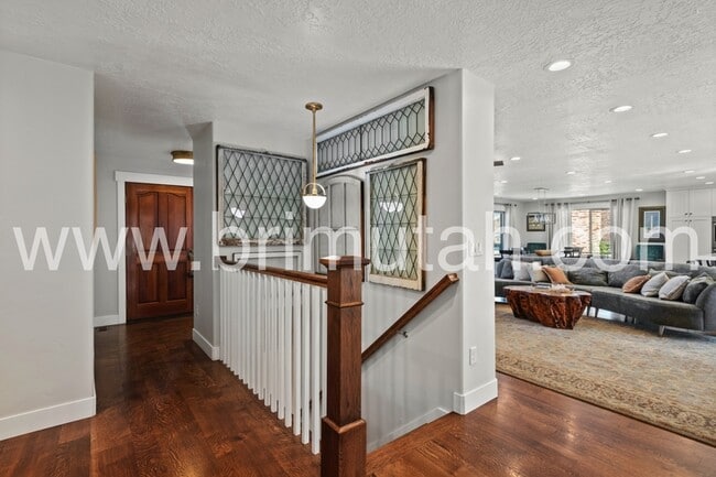 Building Photo - 772 E 2075 S