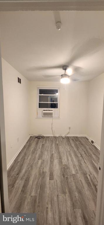 Building Photo - 1305 Rainer Rd