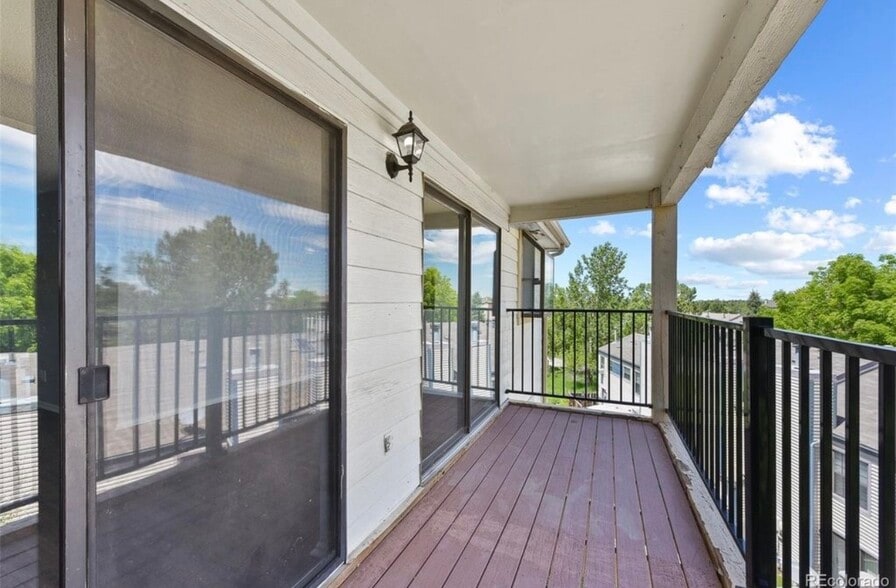 Building Photo - 15911 E Dakota Pl