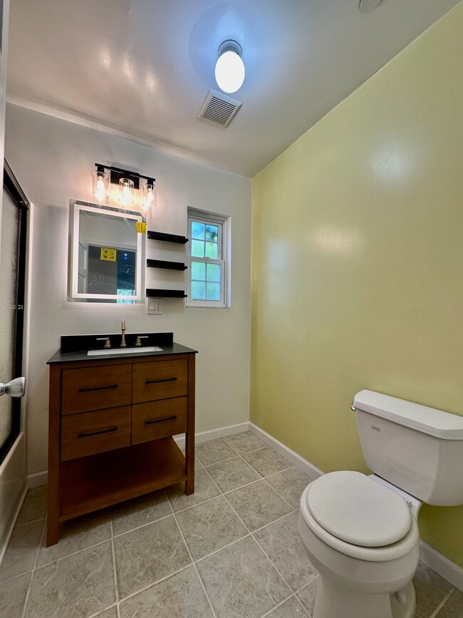 Building Photo - 7755 Mango Ave