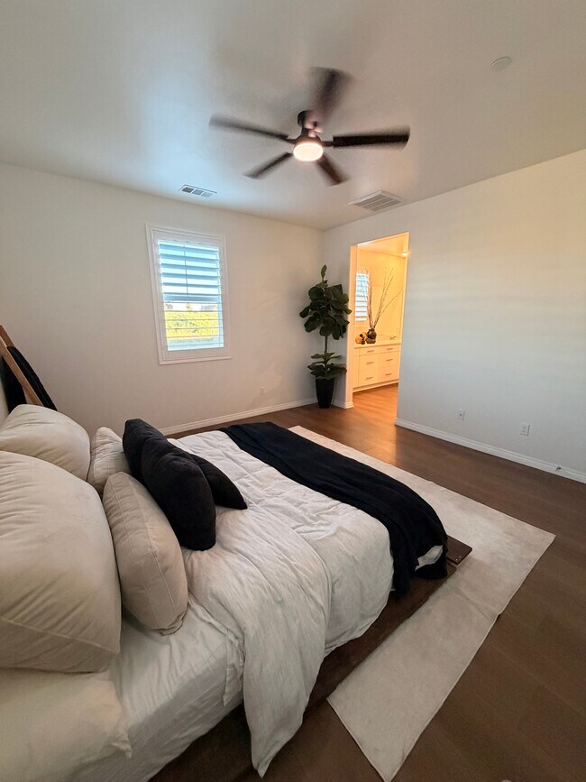 Building Photo - 36351 Elizabeth Ln