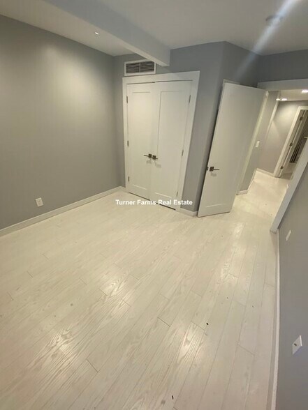 Building Photo - 469 Massachusetts Ave