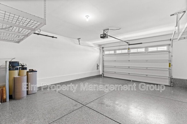 Building Photo - 10073 White Mulberry Dr