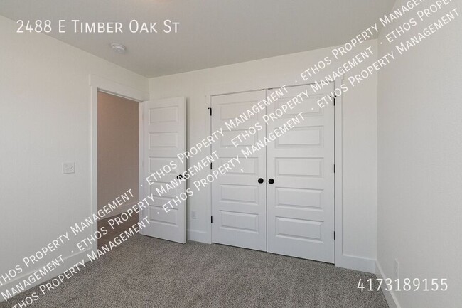 Building Photo - 2488 E Timber Oak St
