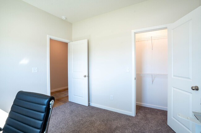 Building Photo - Brand new 4 bedroom home - Mount Vernon