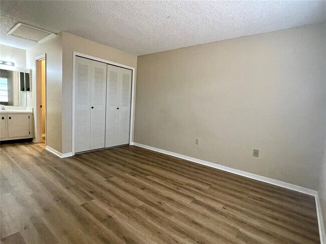 Building Photo - 2341 Aruba Ct