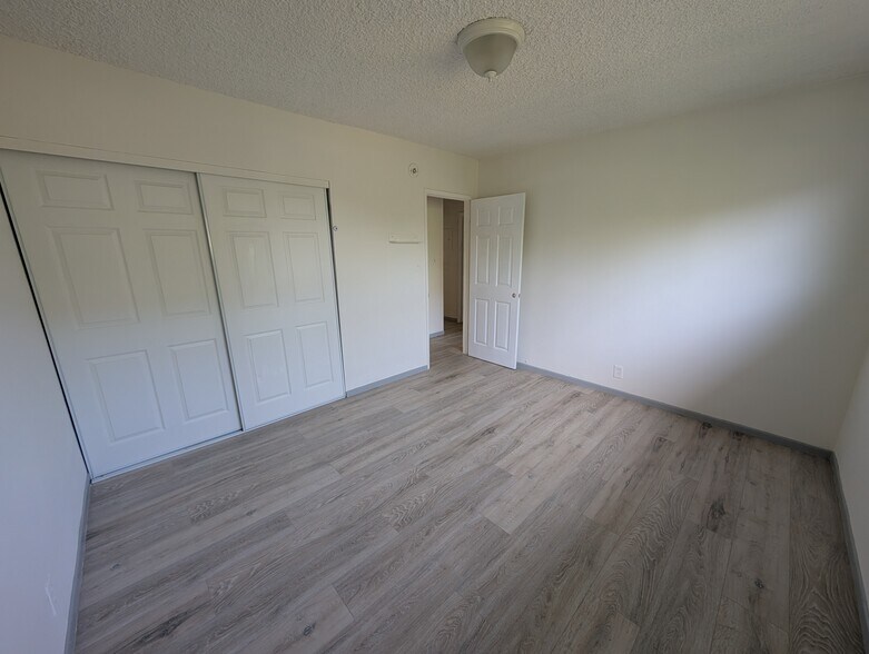 Building Photo - 15308 Orange Ave