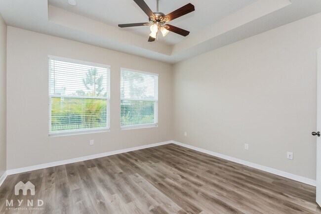 Building Photo - 5530 Silver Sun Dr
