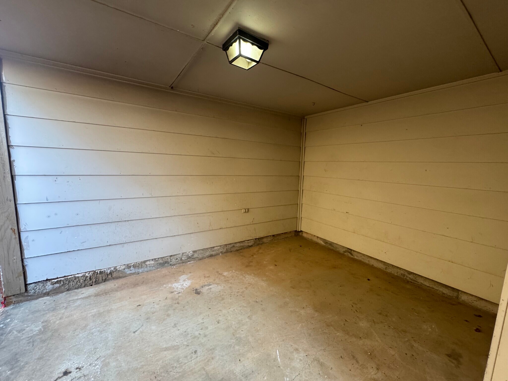 Building Photo - 9915 Larkspur Ln