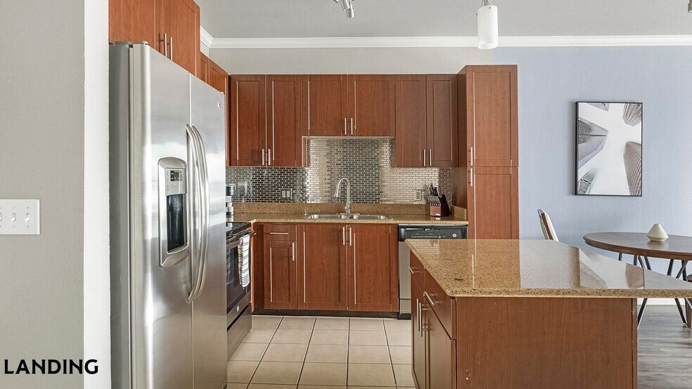 Building Photo - 15777 Quorum Dr