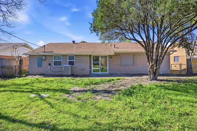 Building Photo - 3833 Finley Rd