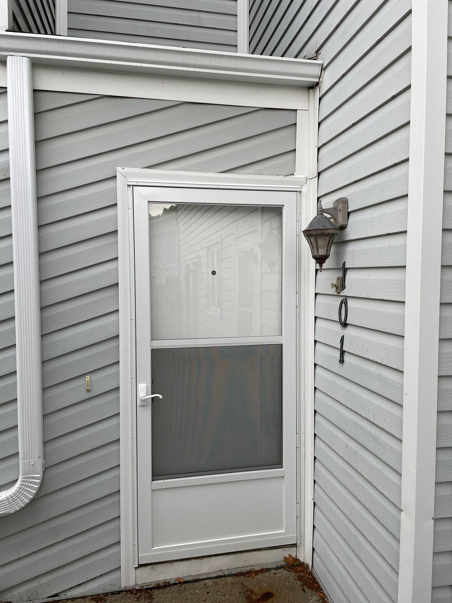 Front door - 1505 Little Bluestem Ct