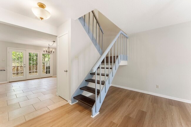 Building Photo - 2347 W Settler's Way