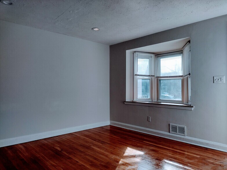 Building Photo - 8404 Loch Raven Blvd