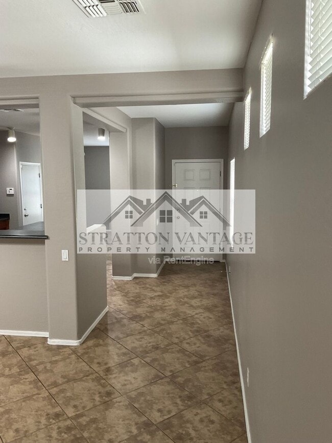 Building Photo - 5437 W Maldonado Rd