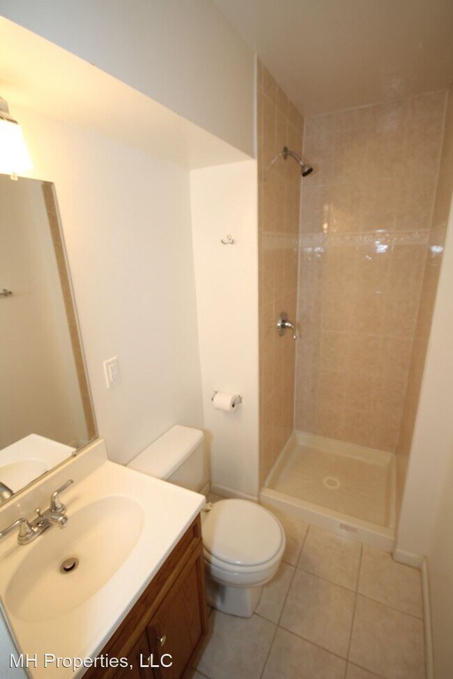 Building Photo - 3 br, 3.5 bath House - 602 Ivy League Lane