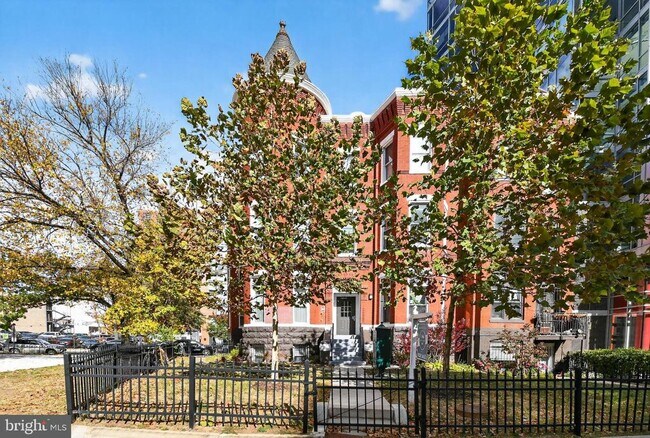 Building Photo - 459 Massachusetts Ave NW