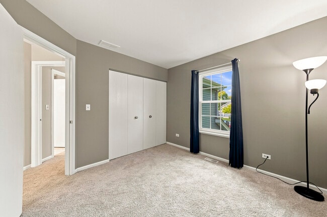 Building Photo - 24 Cedar Grove Ct