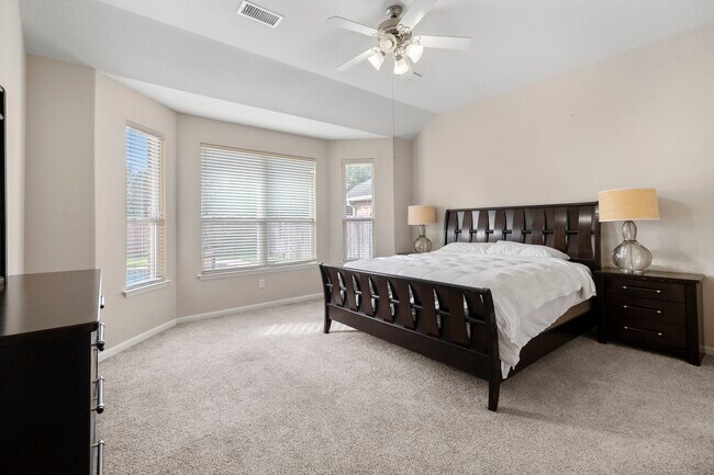 Building Photo - 9431 Thurber Ridge Dr