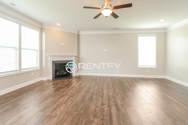 Building Photo - 2097 Saddlebred Dr