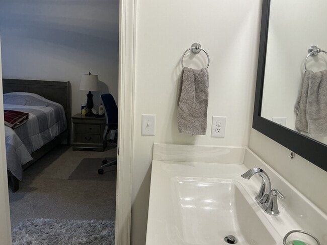 Building Photo - 291 North St