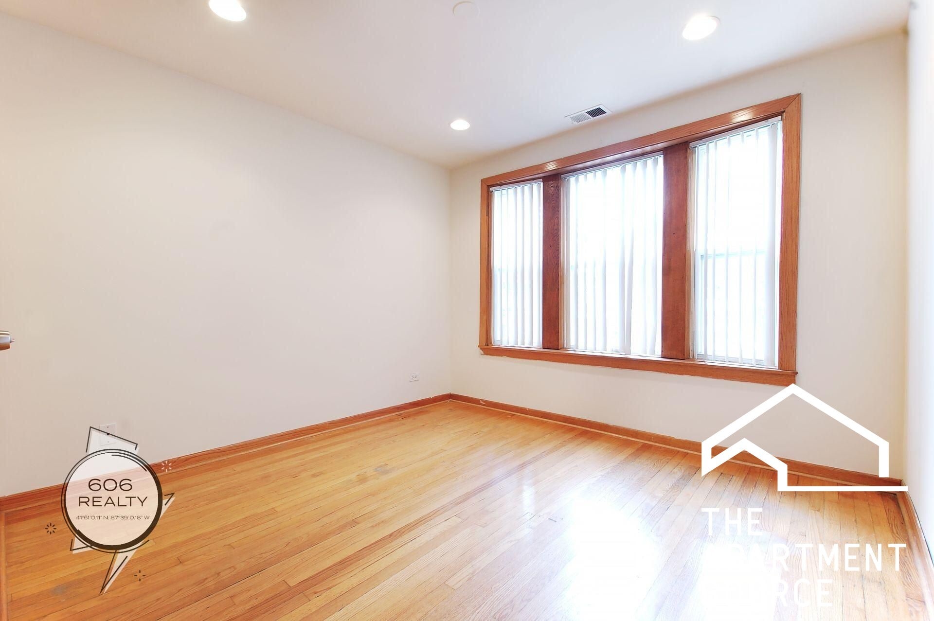 Building Photo - 3407 W Parker Ave