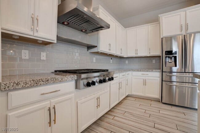 Building Photo - 367 Pollino Peaks St