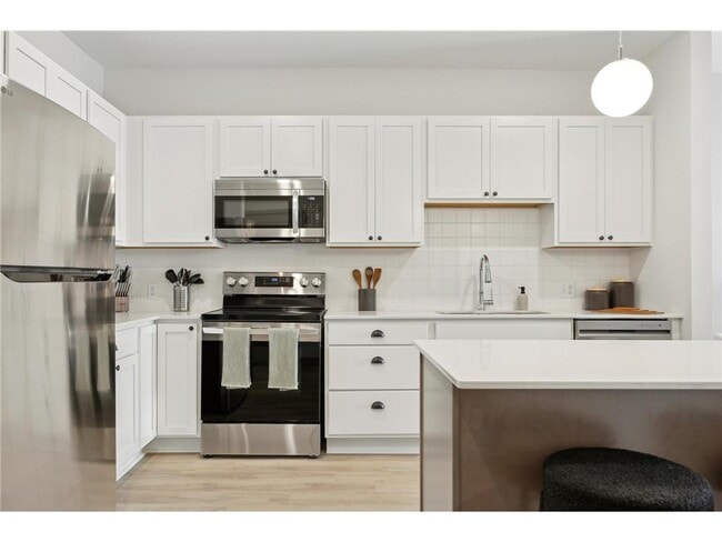 Building Photo - 7980 Rose St